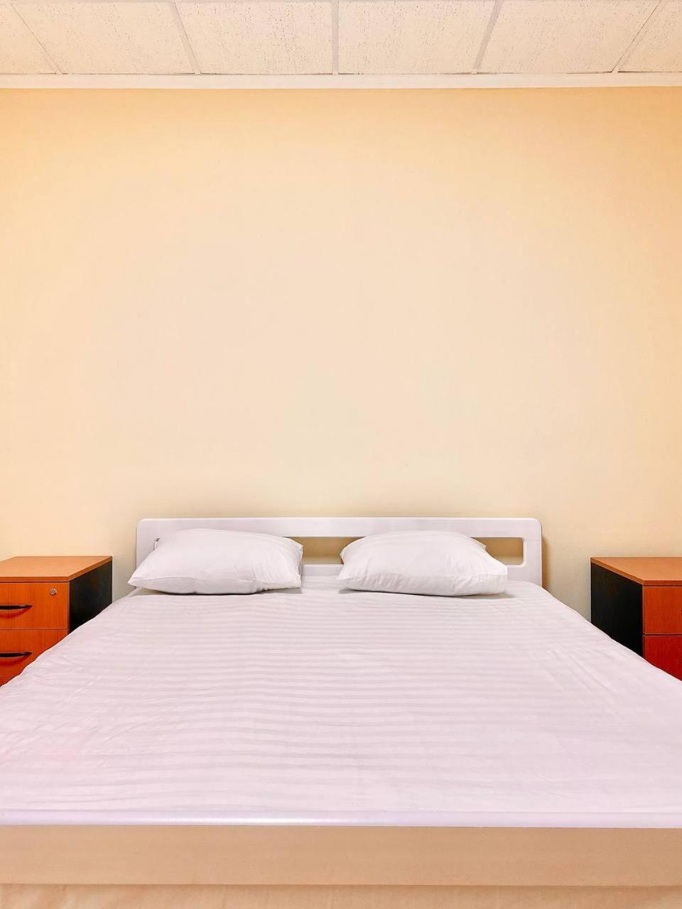 Alma-Ata Hostel Екстер'єр фото