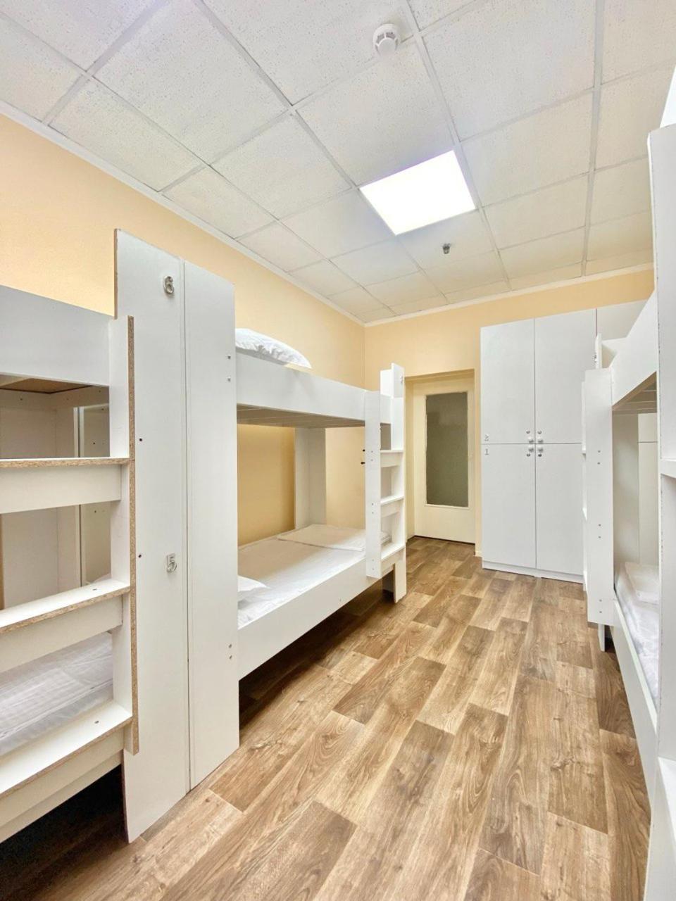 Alma-Ata Hostel Екстер'єр фото