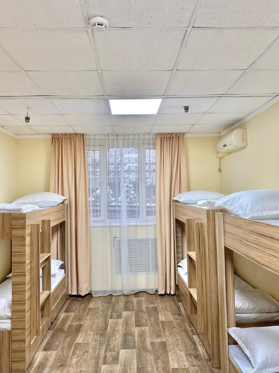 Alma-Ata Hostel Екстер'єр фото