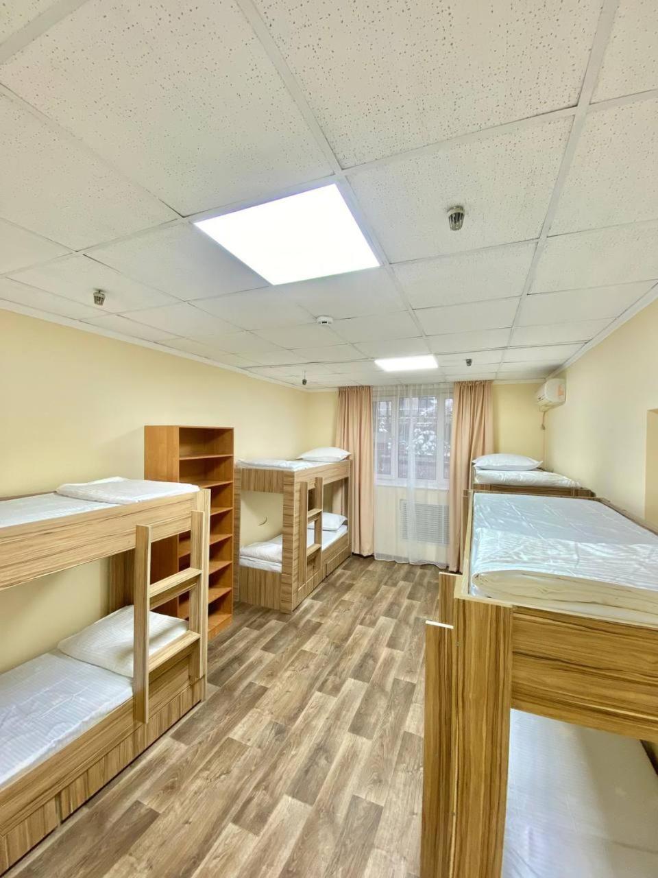 Alma-Ata Hostel Екстер'єр фото
