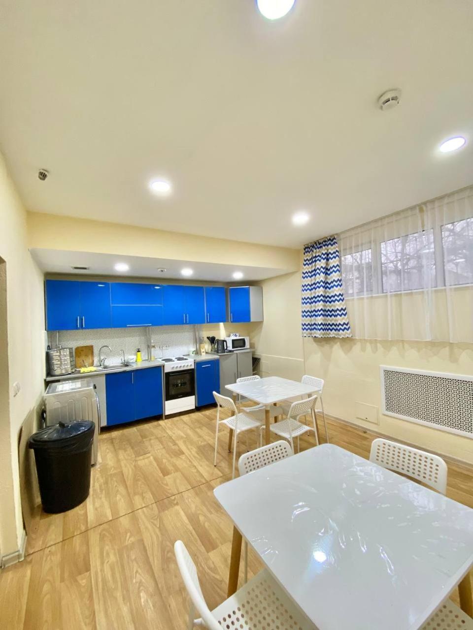 Alma-Ata Hostel Екстер'єр фото
