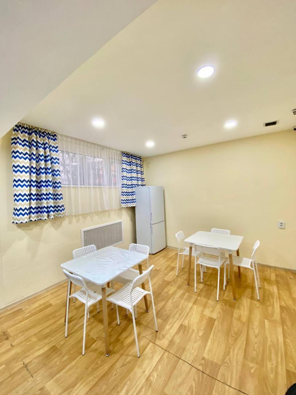 Alma-Ata Hostel Екстер'єр фото