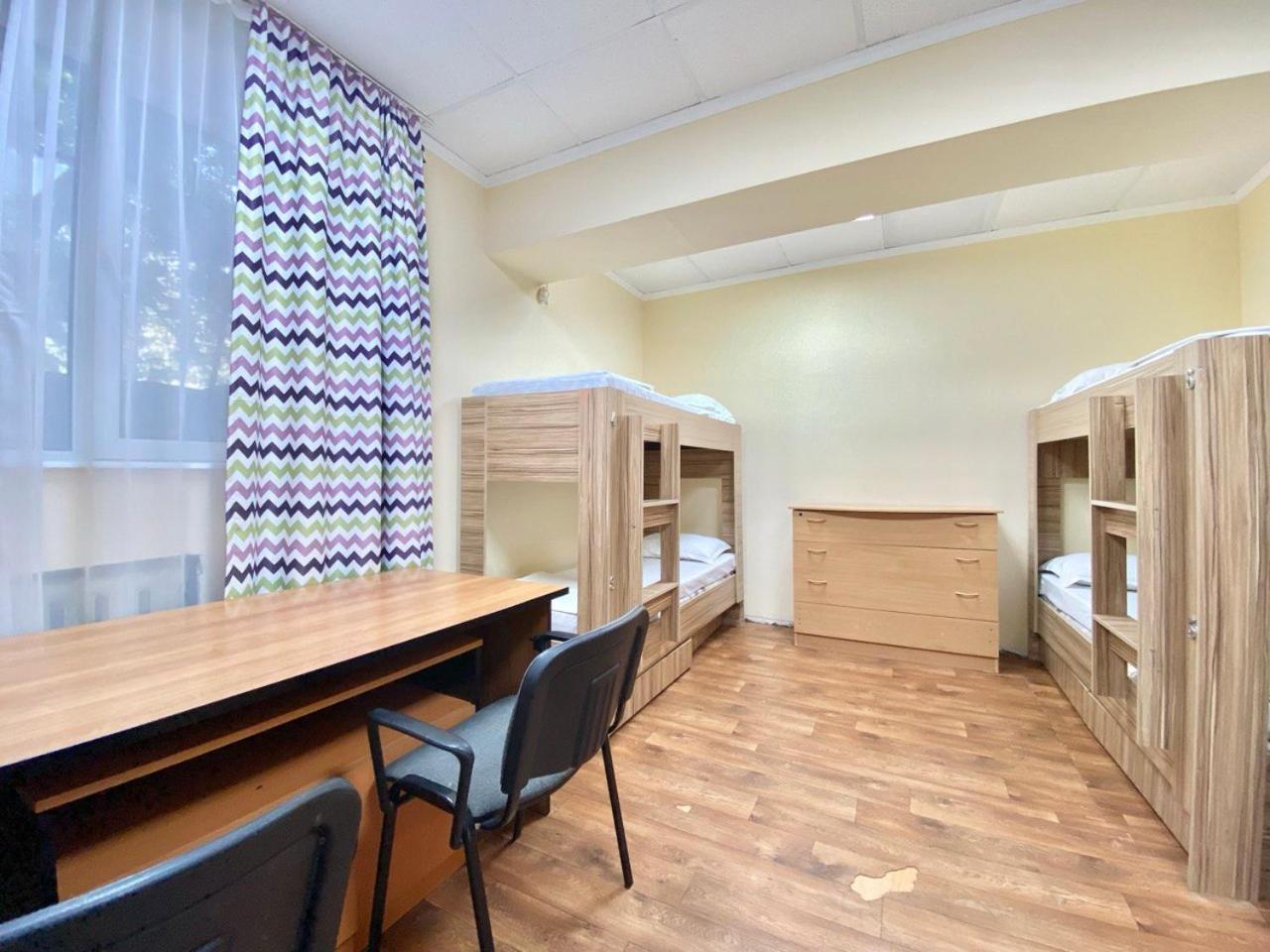 Alma-Ata Hostel Екстер'єр фото