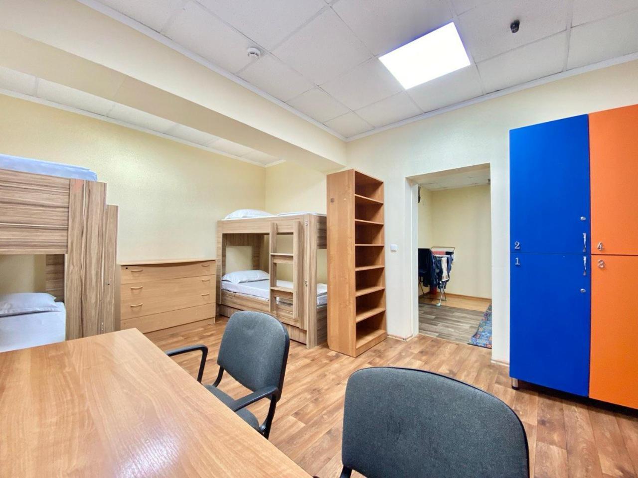 Alma-Ata Hostel Екстер'єр фото
